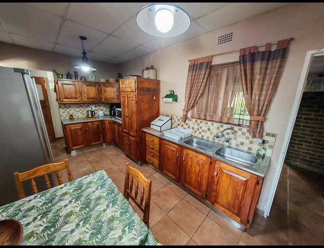 3 BEDROOM HOUSE FOR SALE IN VANDERBIJLPARK SW 2